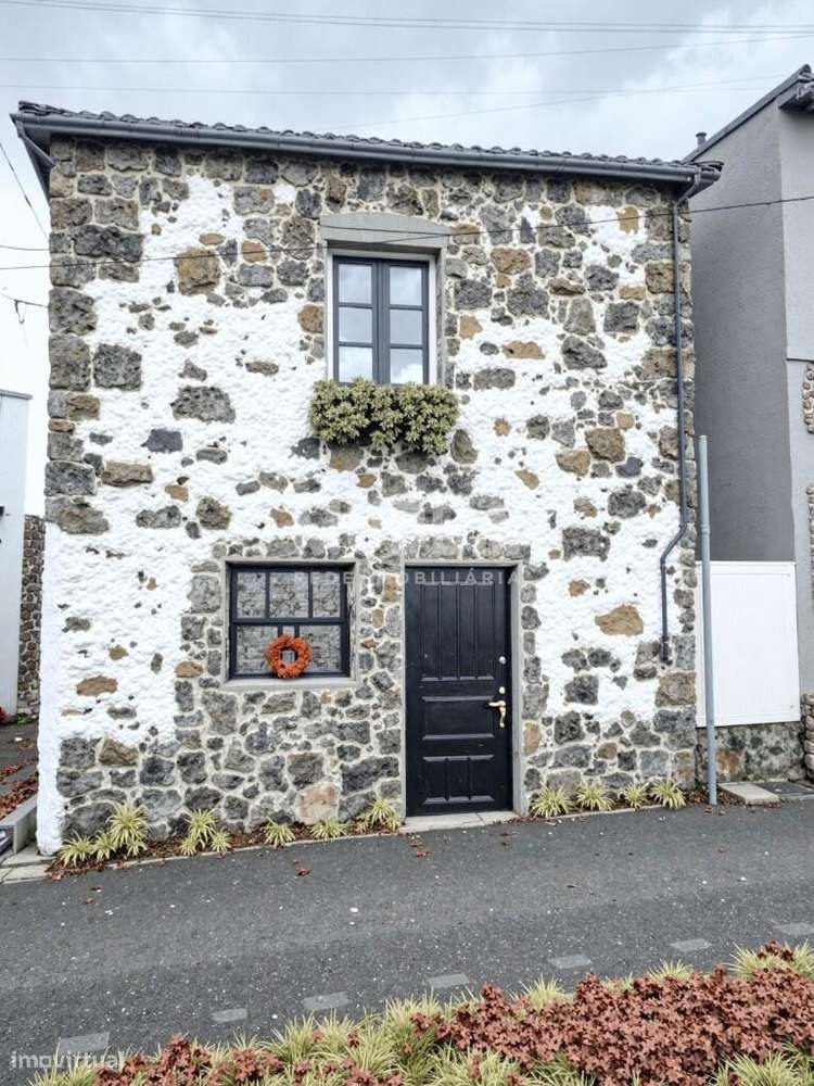 Moradia Unifamiliar com 9 Estúdios em Sanguedo - Grande imagem: 2/5