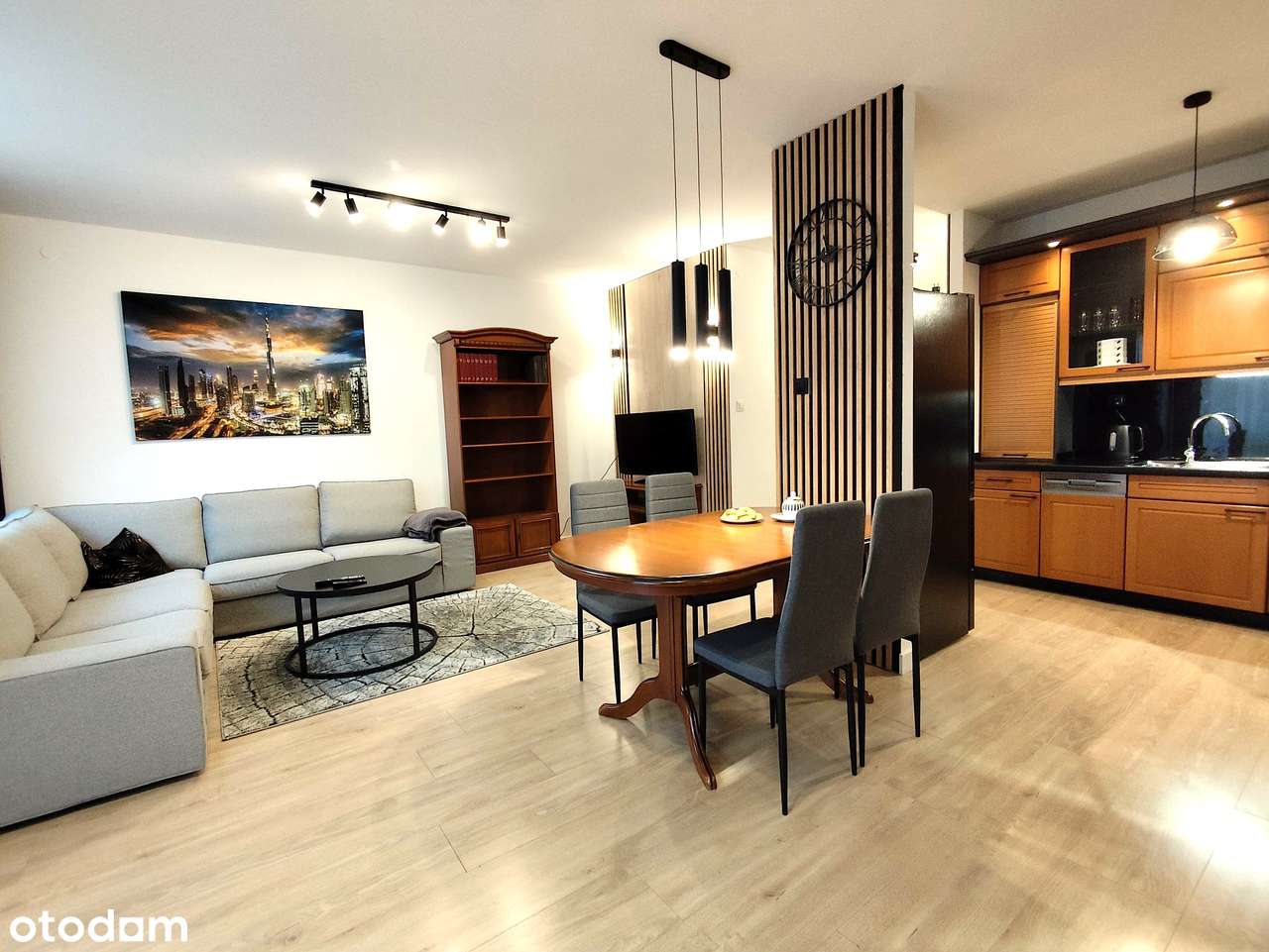 Białołęka: 72 m² po remoncie, 3 pokoje, taras 42 m², 2 garaże, komórka - Pełny obrazek: 1/19