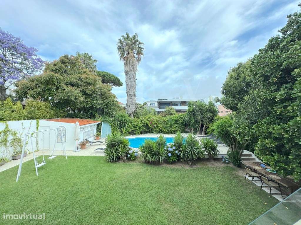 MORADIA DE CHARME EM LOCALIZAÇÃO NOBRE DE CASCAIS - Grande imagem: 4/57