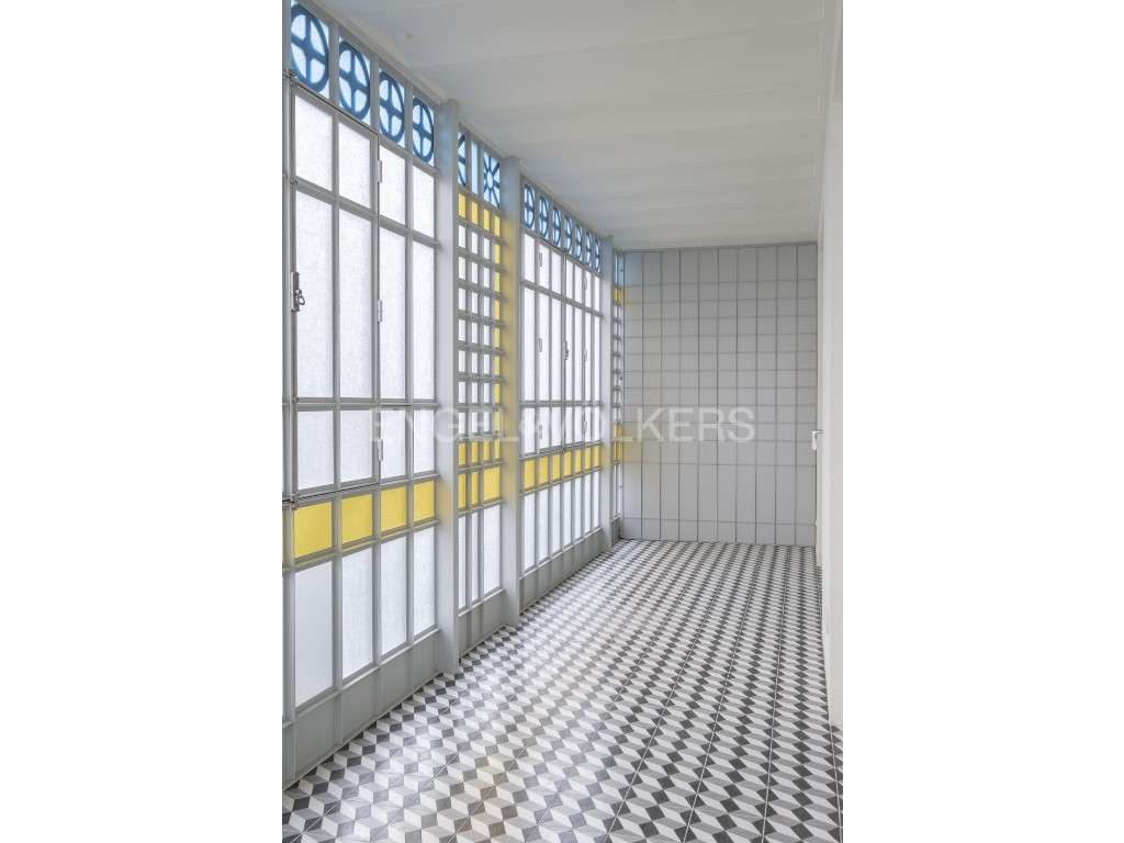 Elegante e luxuoso apartamento T2, junto à Av. da Liberdade-13