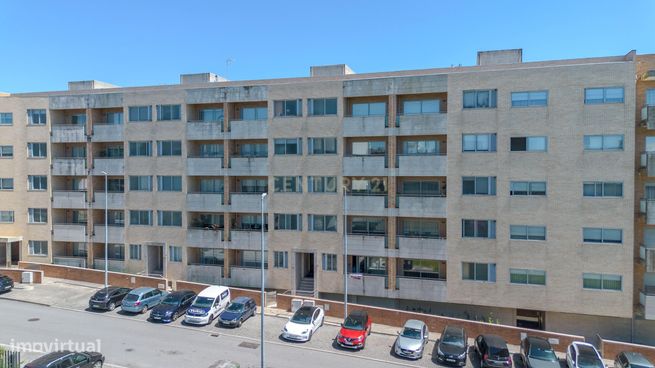 Apartamento T4 Rio Tinto (Germanus)-1