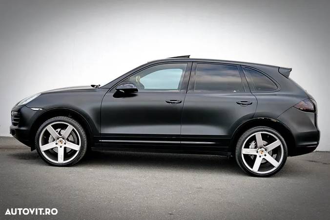 Porsche Cayenne - 8