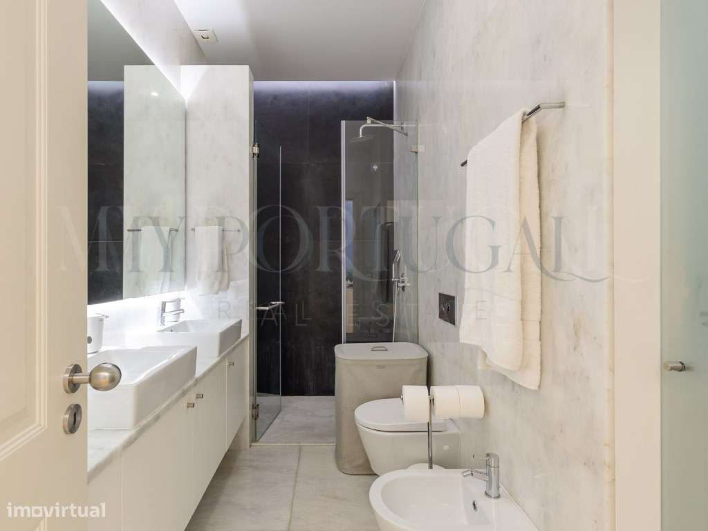 Exclusivo T4 com Terraço Privado e Charme Secular na Rodrigo da Fon... - Grande imagem: 5/39