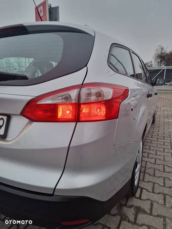 Ford Focus 1.6 TDCi Ambiente - 19