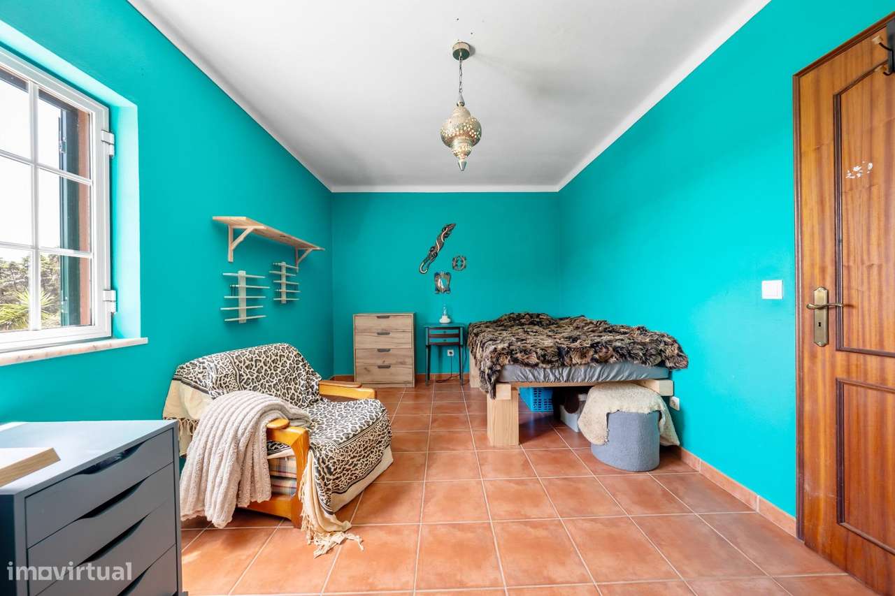 Herdade com moradia T4+1, piscina e lago-17
