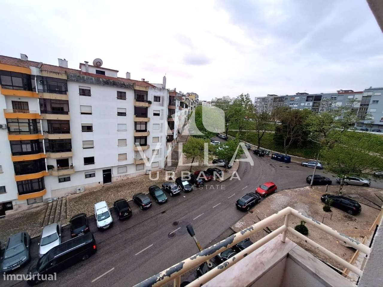 Apartamento T3 Localizado no Centro do Feijó-11