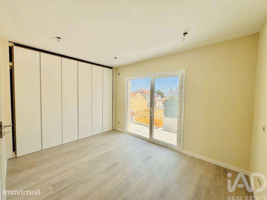 Casa / Villa T3 em Quinta do Conde de 135,00 m2 - Grande imagem: 5/12