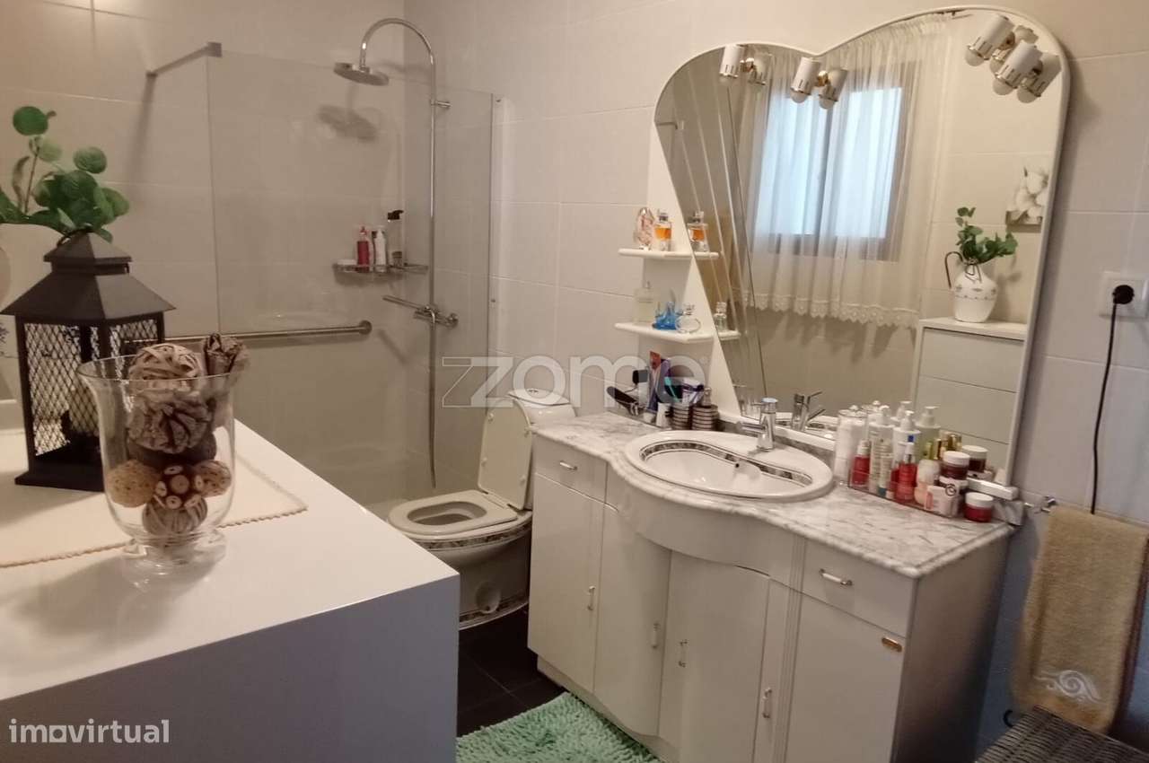 Moradia com 3 frações independentes habitacionais-32