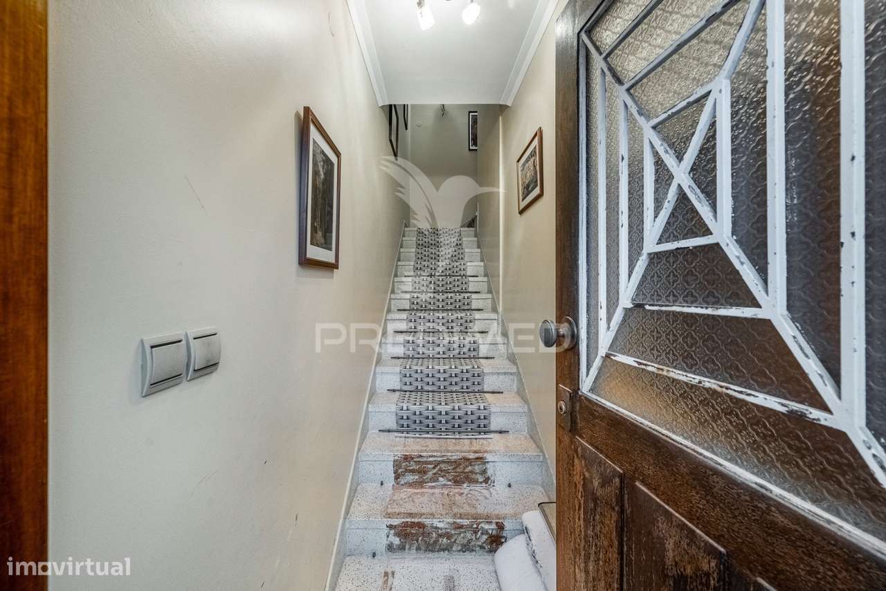 Andar moradia T5 em Rio Tinto - Gondomar - Grande imagem: 2/27