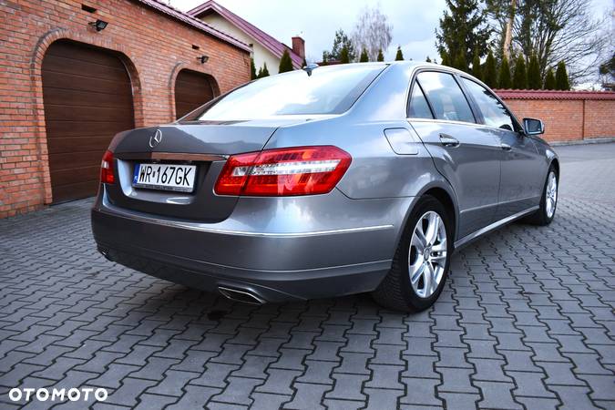 Mercedes-Benz Klasa E 250 CDI 4Matic 7G-TRONIC Avantgarde - 10