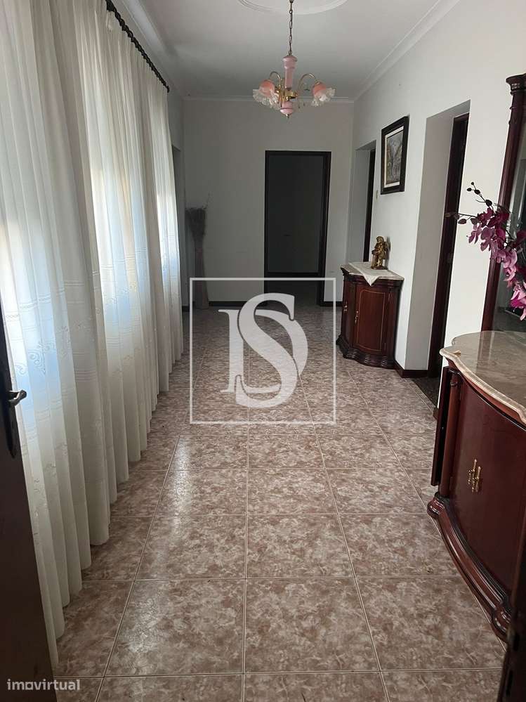 Moradia em Pedra / Casa de Campo inserida num lote de 6000m2-28