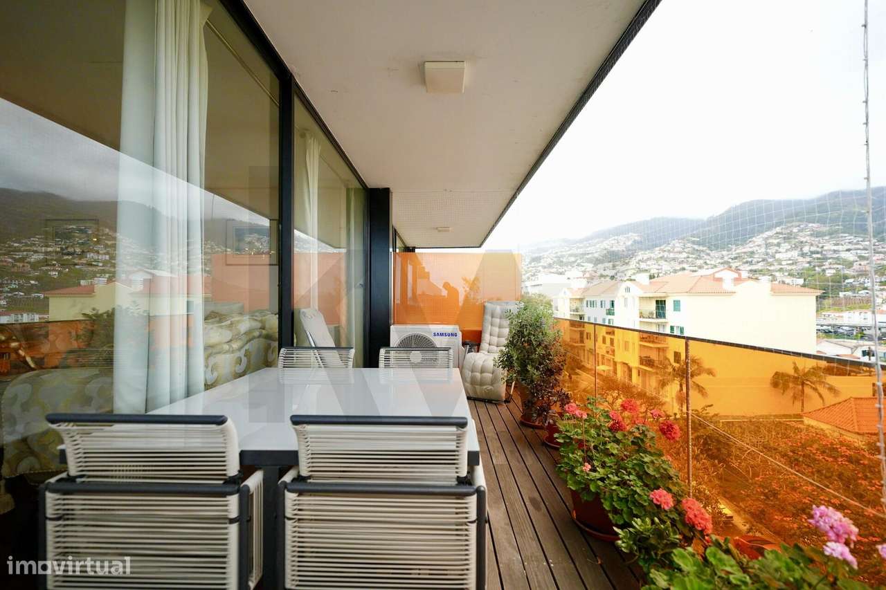 Apartamento T2 nas Madalenas com 170 m2 de área bruta, último piso.-20