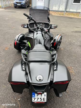 Can-Am Spyder - 6