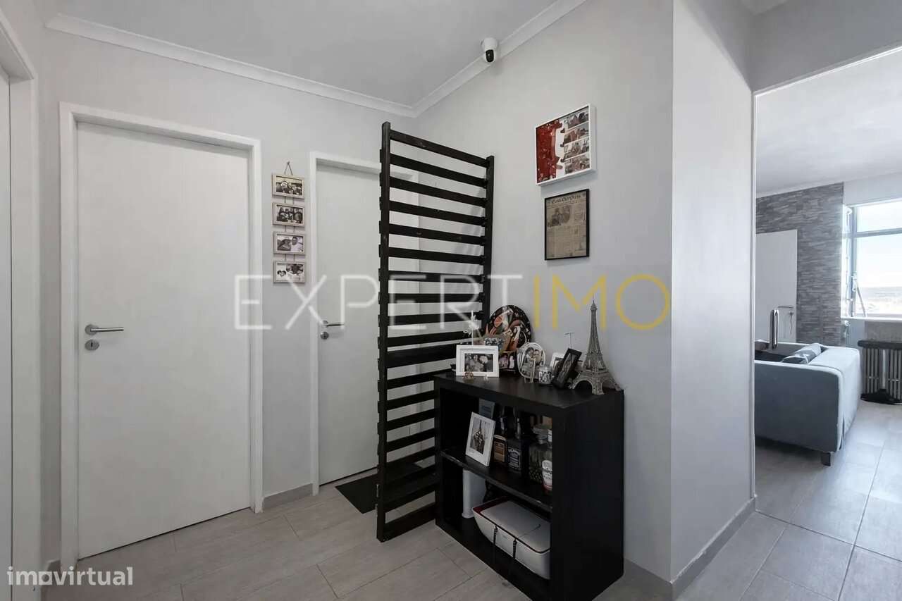 Apartamento T2 remodelado em Carregado - Alenquer - Grande imagem: 4/14