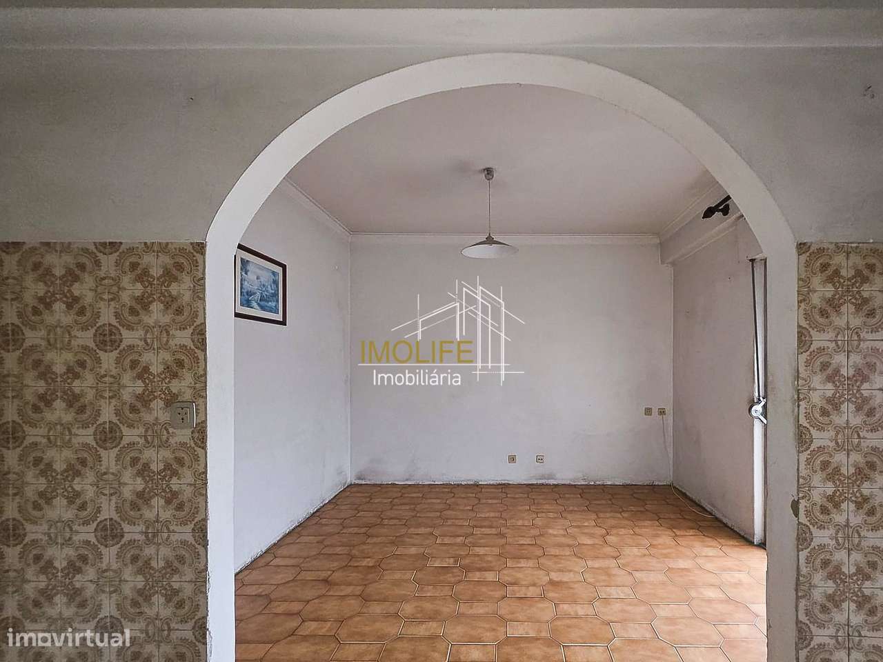 Apartamento T2 com varanda-13