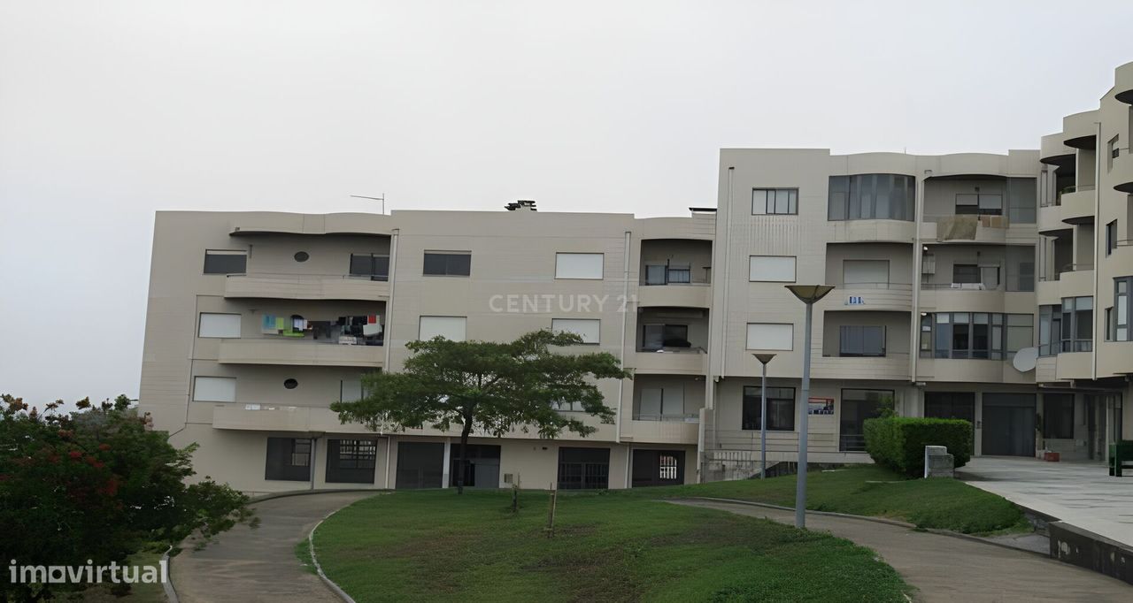 Apartamento T2 em Nogueira