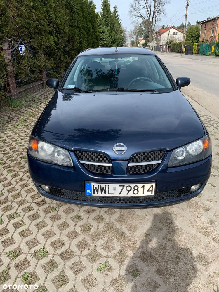 Nissan Almera