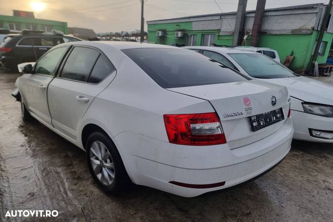 oglinda stanga dreapta  stop prag praguri planetara Skoda octavia 3  motor 1.6tdi Dezmembrez - 1