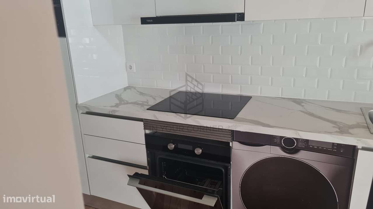 Apartamento T1+1 Venda em Misericórdia,Lisboa-16