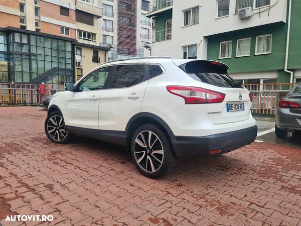 Nissan Qashqai 1.5 dCi TEKNA+ - 11