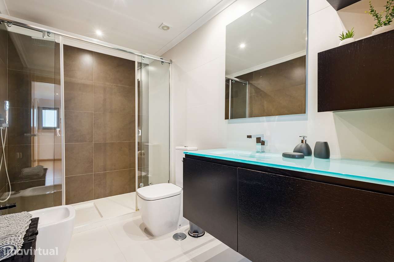Moderno apartamento a 600m da praia-8
