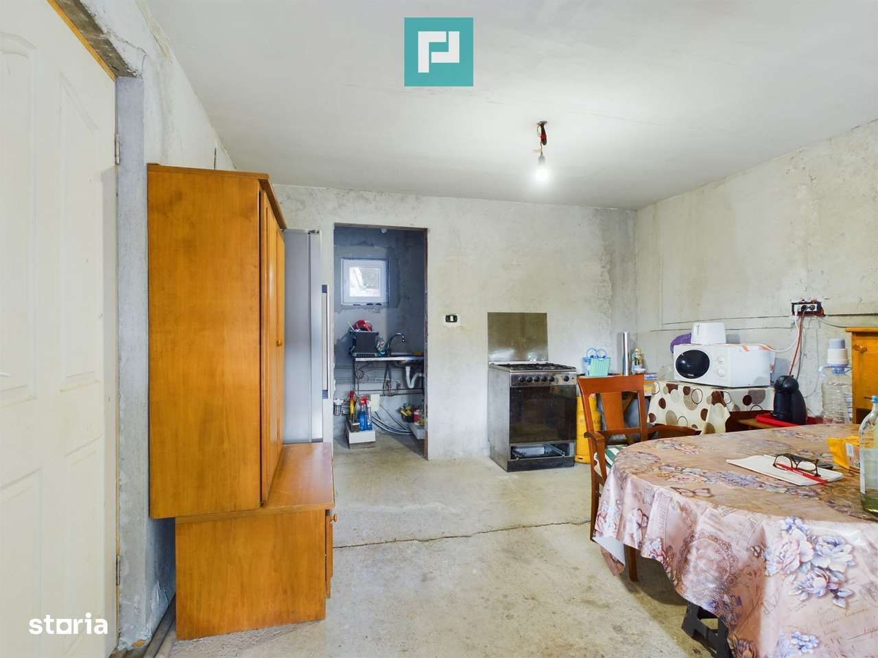 Casă cu 4 camere + anexe   în Șofronea - Imagine principală: 5/14