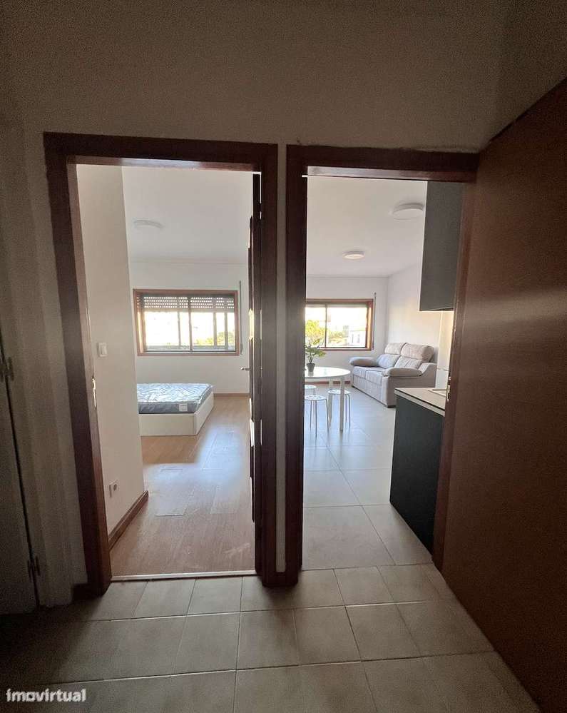 T1+1 com garagem e elevador em S. Mamede próximo ao polo universitário - Grande imagem: 4/17