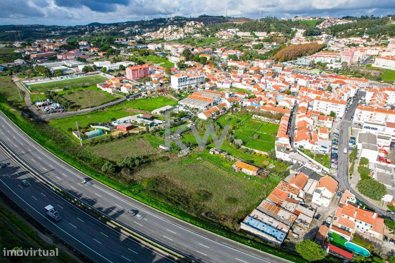 VENDA | Moradia para recuperação inserida em lote de terreno com 6223 - Grande imagem: 5/39