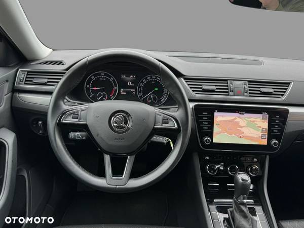 Skoda Superb 2.0 TDI Style DSG7 - 9