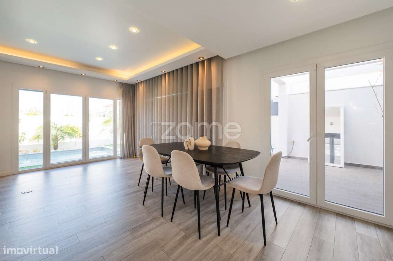 Moradia Térrea T3+1 com Piscina-20