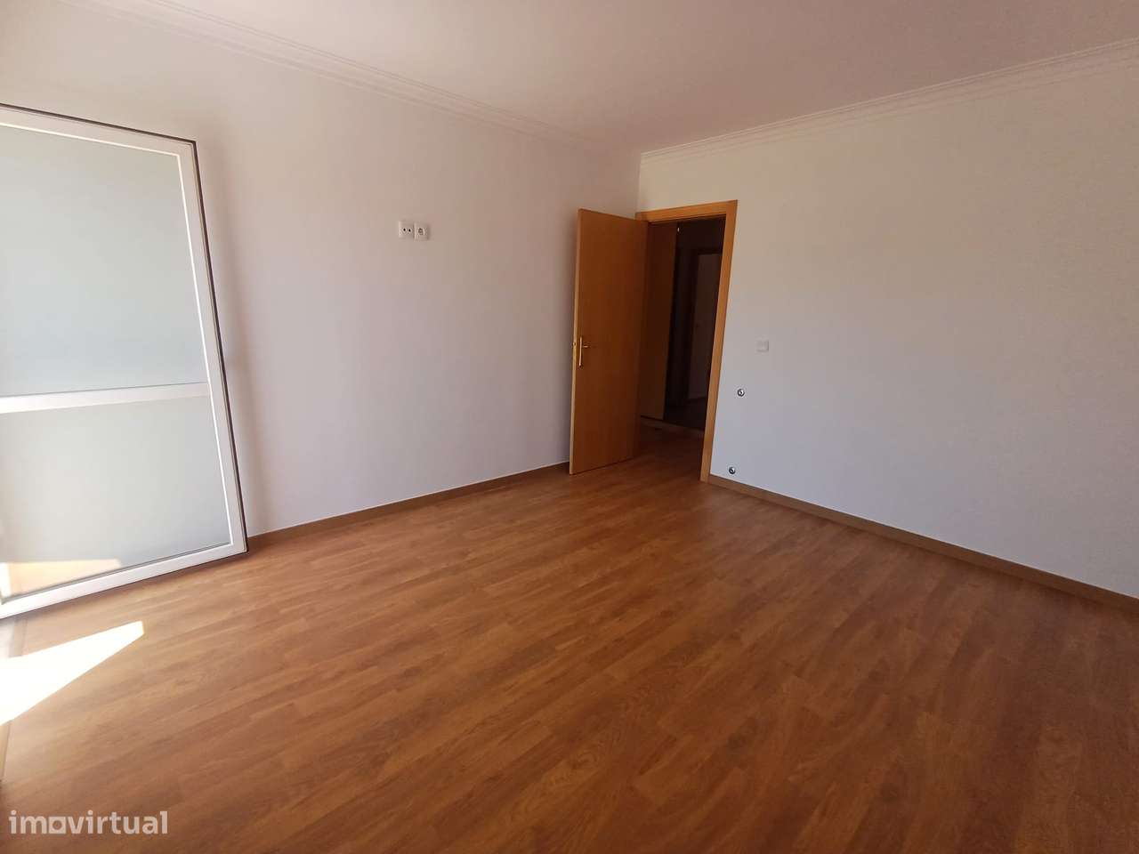 Excelente Moradia T4 garagem jardim Sampaio Sesimbra-20