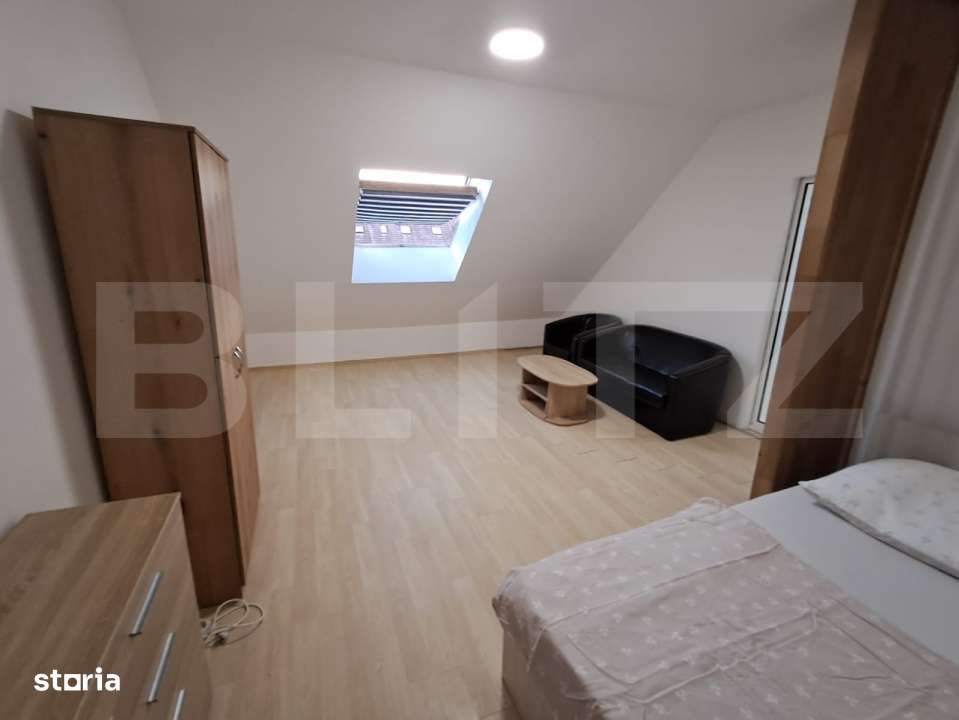 Apartament tip mansarda in zona porii, parcare inclusa - Imagine principală: 4/6