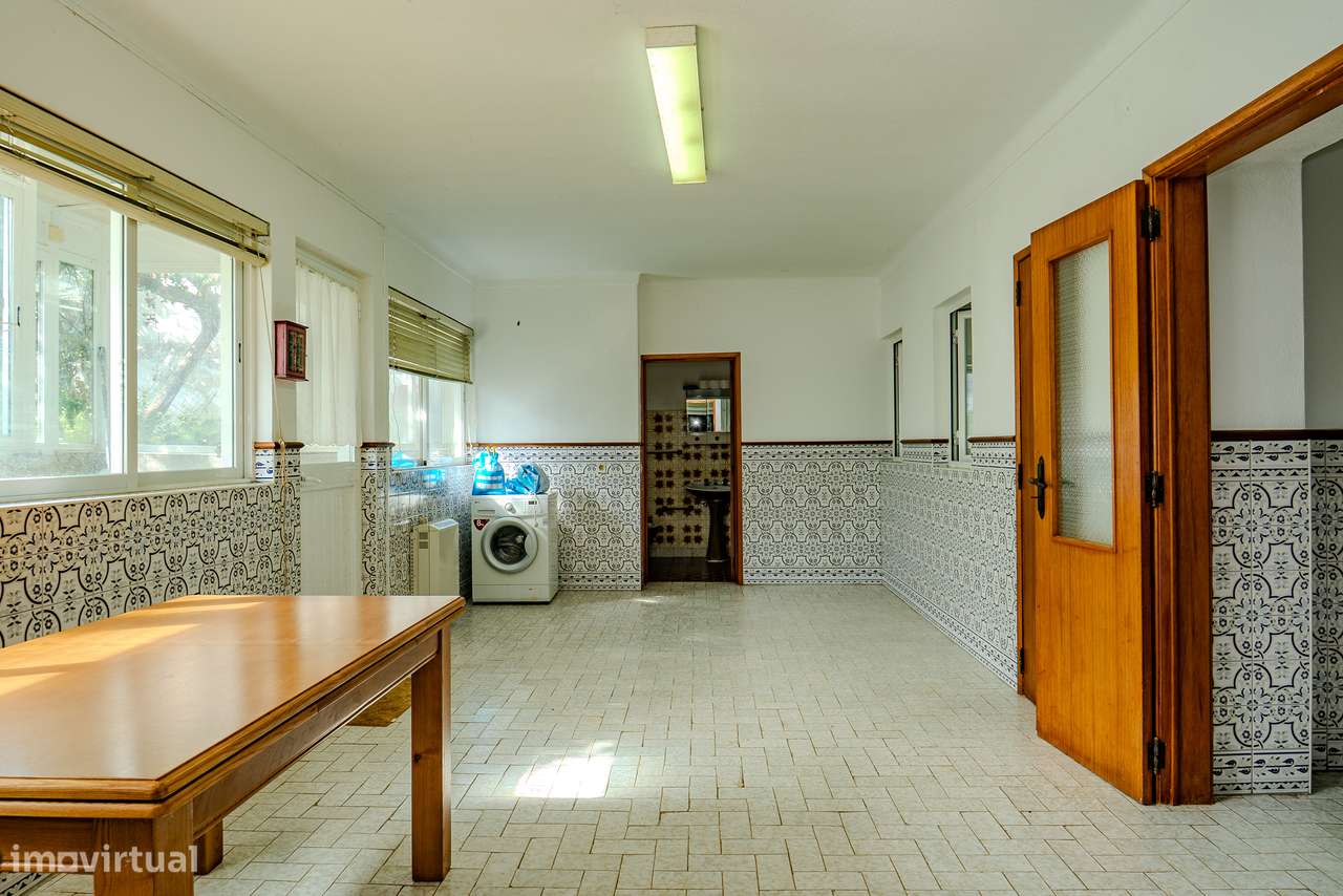 Moradia com Quintal e Garagem à Venda em Viana do Alentejo-24