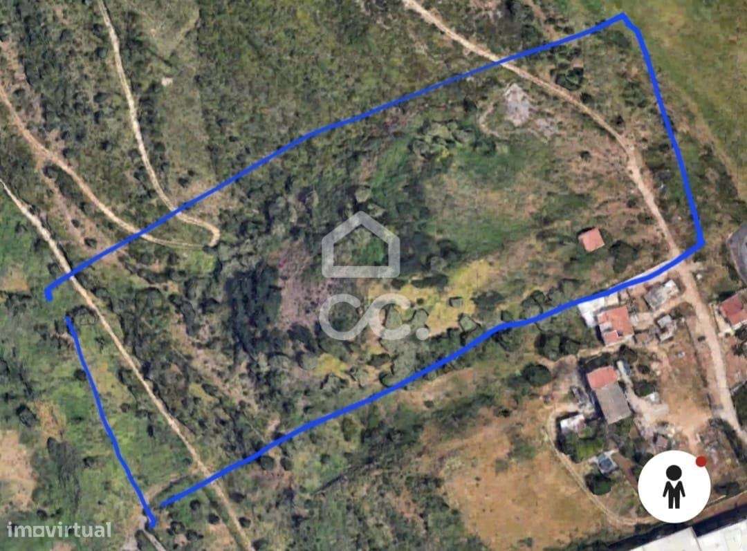 Terreno Misto com Vista Mar e Serra-0