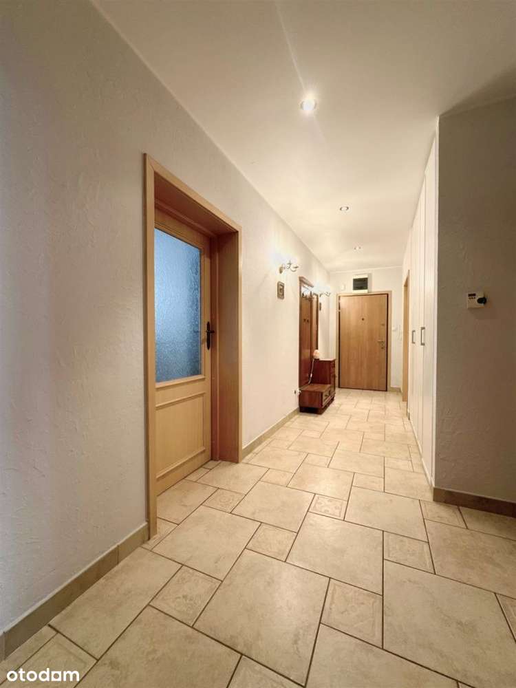 Mieszkanie na zamkniętym osiedlu w centrum-10