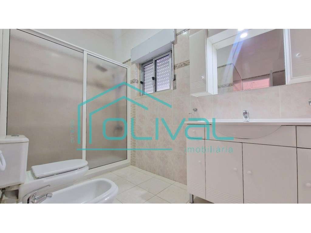 Apartamento T3 Porto Alto-13