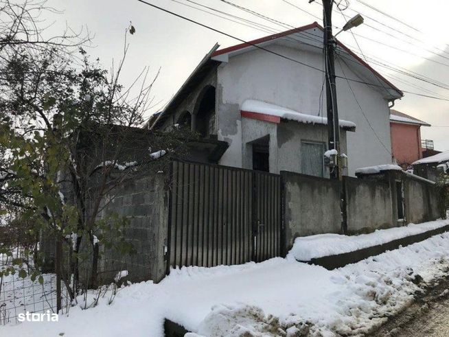 Casă / Vilă cu 1 camere de vânzare, Racaciuni-0