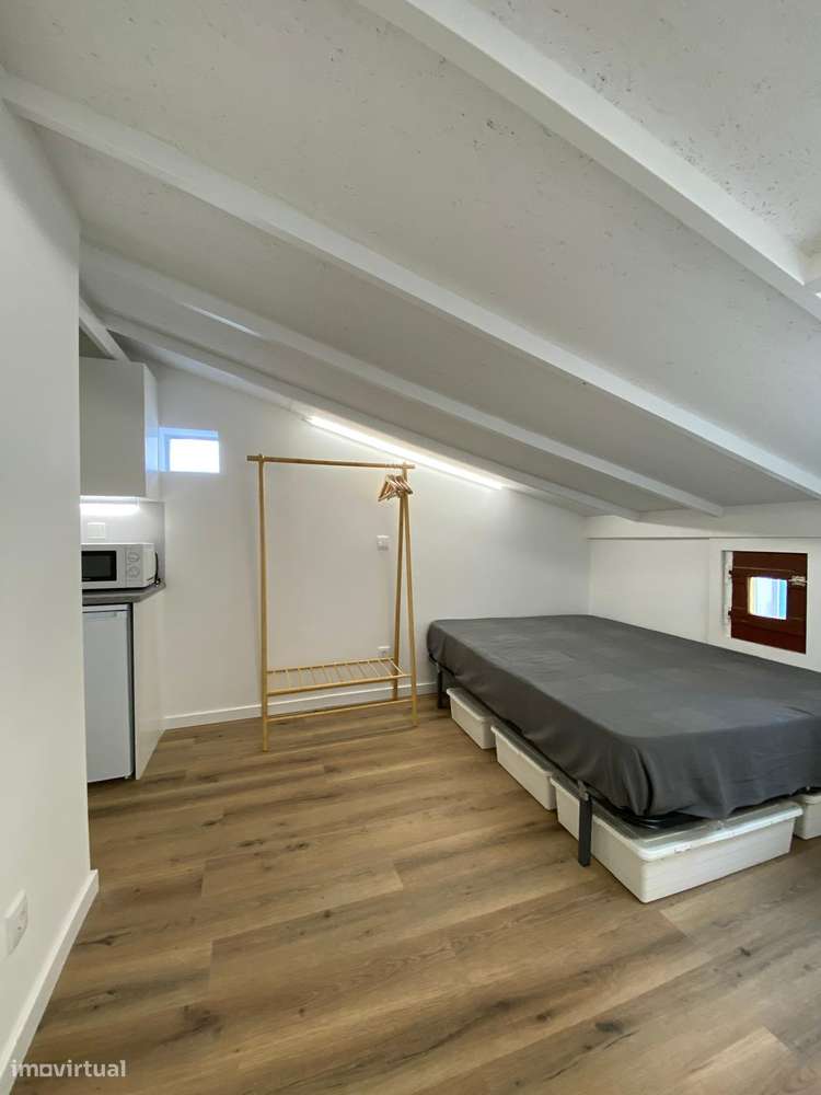 Excelente Prédio remodelado junto à Praça do Comercio-10