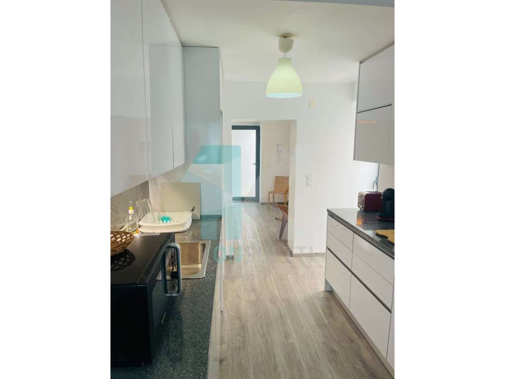 Moradia T3 + T2 em São João do Estoril - Alapraia-46