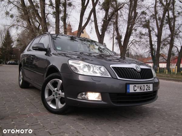 Skoda Octavia 2.0 TDI DPF Ambiente DSG - 4