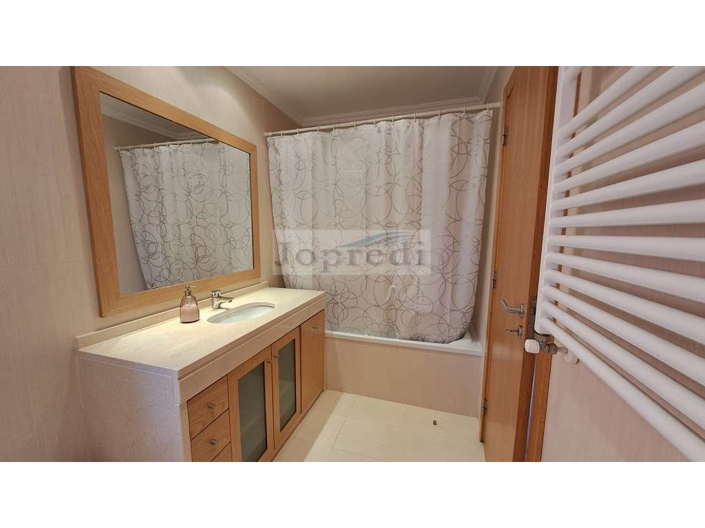 Apartamento T2 em condomínio Fechado na Beloura II-21