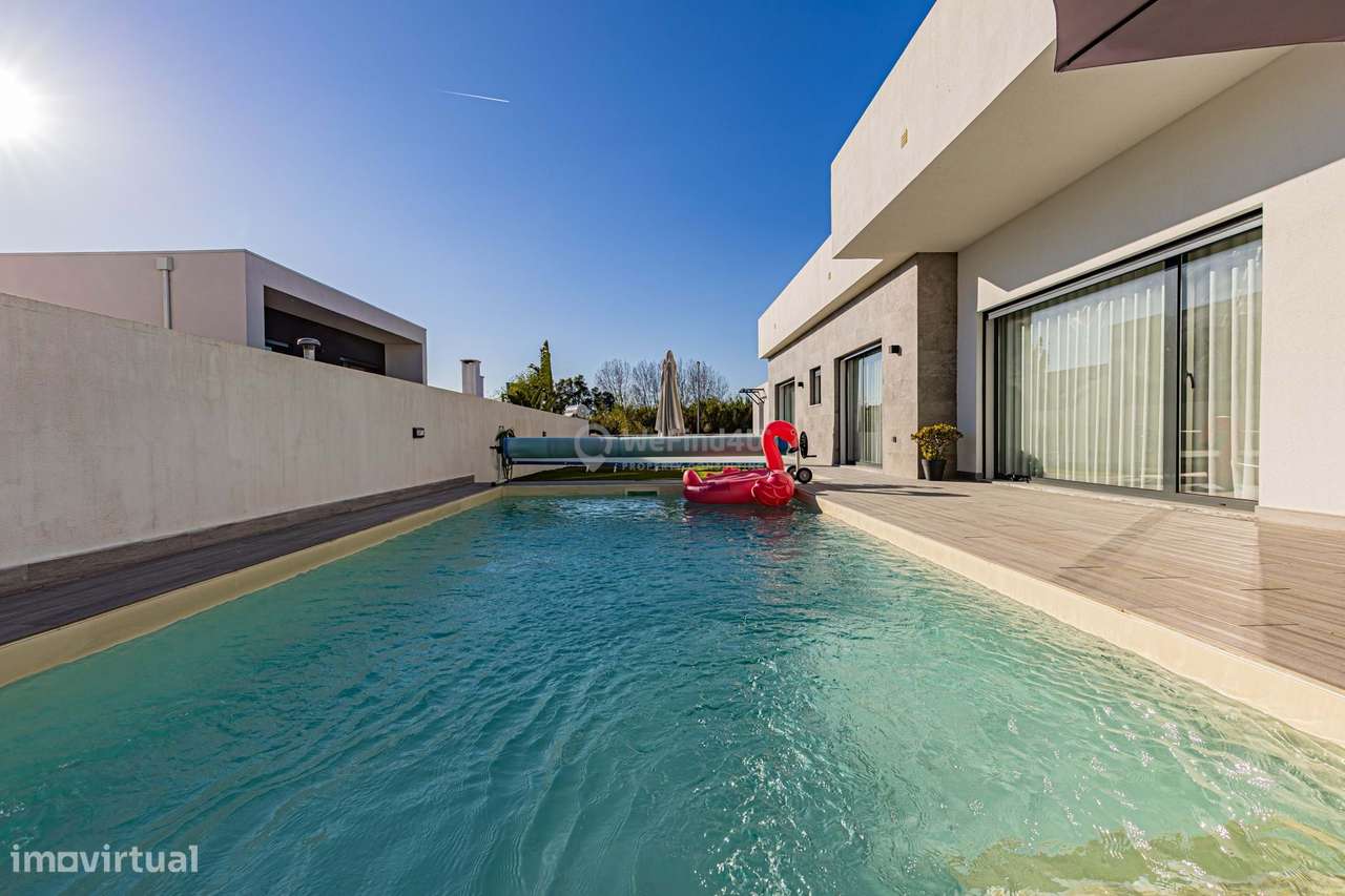 Moradia Térrea T3 c/piscina, lote de 474m² - Única na Caparica-44