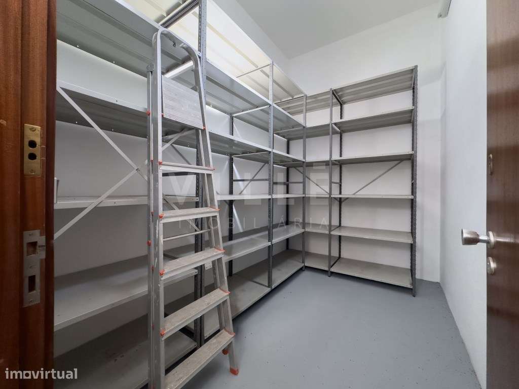 Apartamento T3 remodelado em 2025 | Vista mar parcial | 2 lugares d...-44