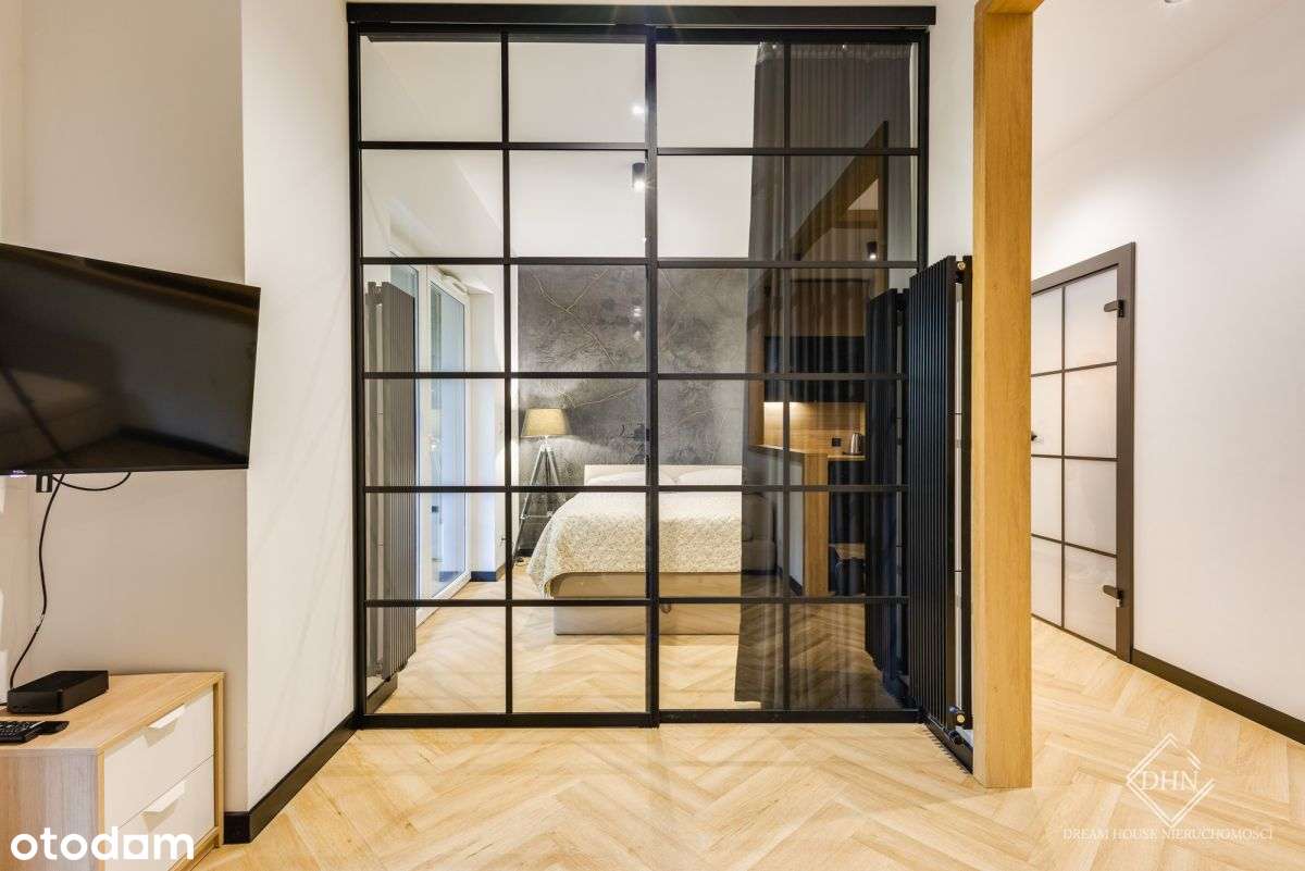 Loftowa kawalerka z miejscem parkingowym Centrum - Pełny obrazek: 1/19