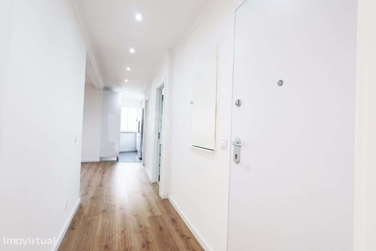 APARTAMENTO T3 EM QUELUZ – OPORTUNIDADE ÚNICA QUE VAI DESAPARECER RÁP-24