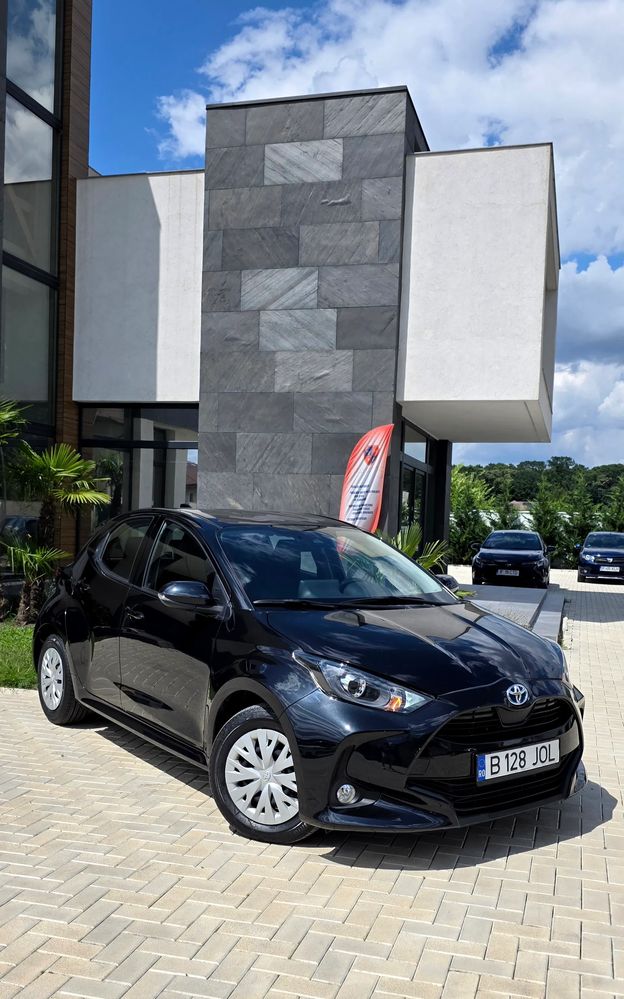 Toyota Yaris 1.5 VVT-i HSD Exclusive Style 2024
