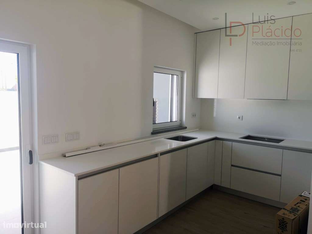 Moradia Almograve - Construção Nova - 800m da Praia-11