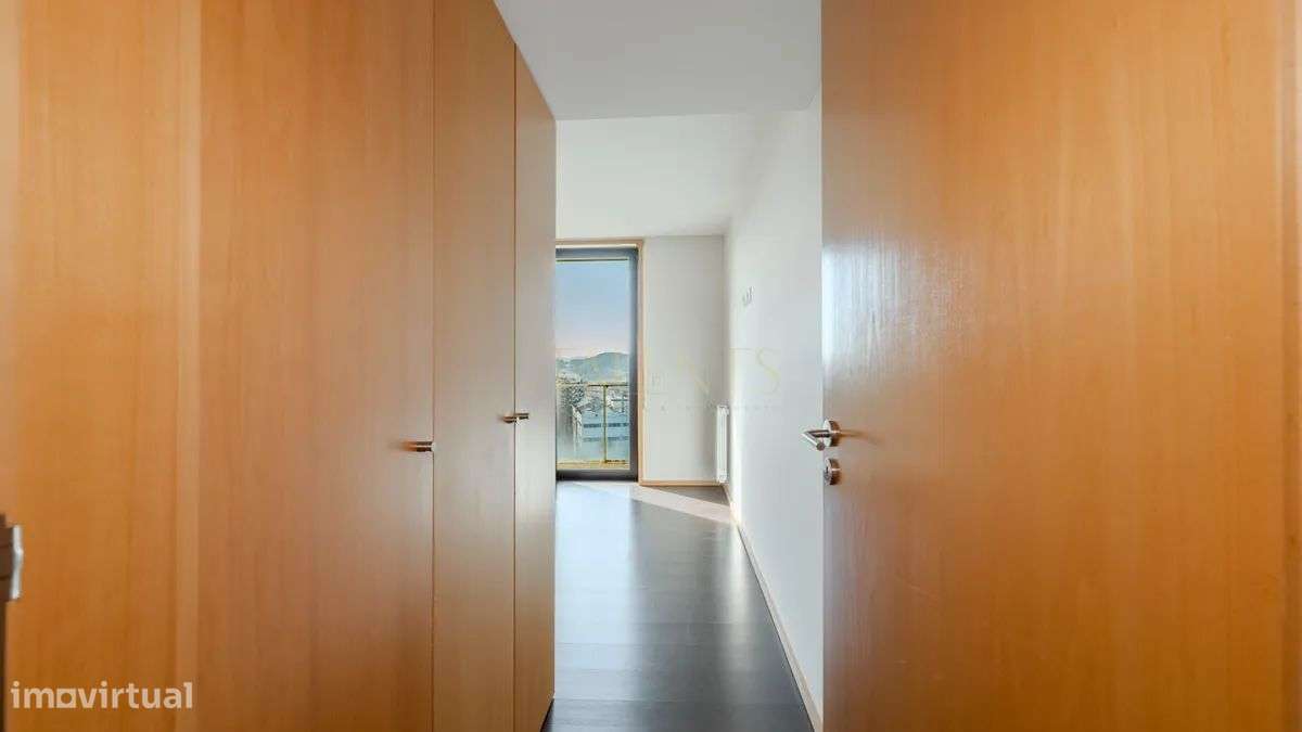 Apartamento T2 Azurém Guimaraes com Varanda Panorâmica-24