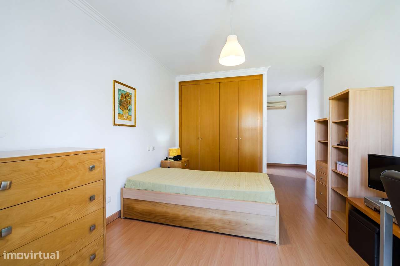 Apartamento T4 Venda em Barcarena,Oeiras - Grande imagem: 4/34