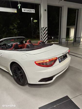 Maserati GranCabrio - 5